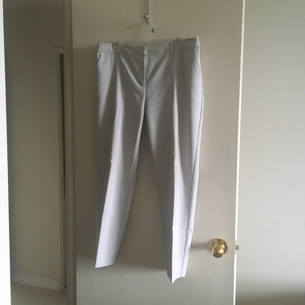 Jones New York Gray Straight-Leg Pants for Professional Wear